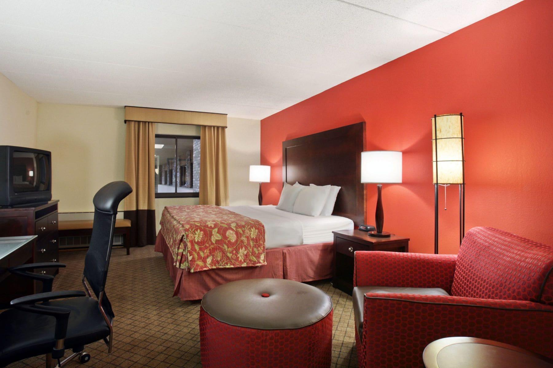 Clarion Hotel Lansing Exterior photo